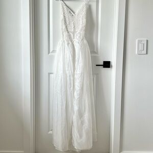 White Lace Detailed Polyester Backless Summer Dress